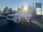 2025 Volvo XC40 B5 AWD Core Bright Theme