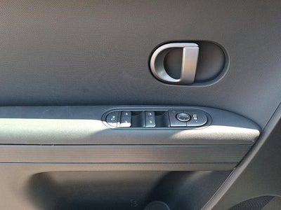 2025 Hyundai IONIQ 5 SE