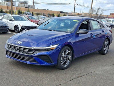 2025 Hyundai ELANTRA SEL Sport