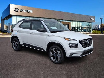 2026 Hyundai VENUE SEL W/Two-Tone Roof