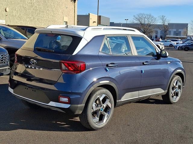 2026 Hyundai VENUE SEL W/Two-Tone Roof