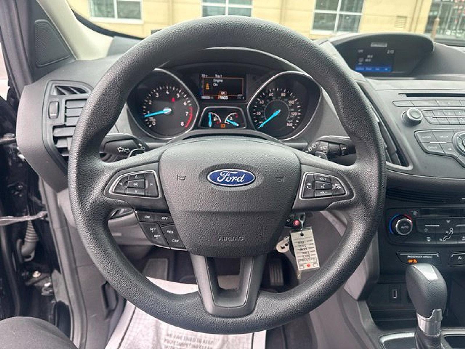 2017 Ford Escape SE - Photo 13