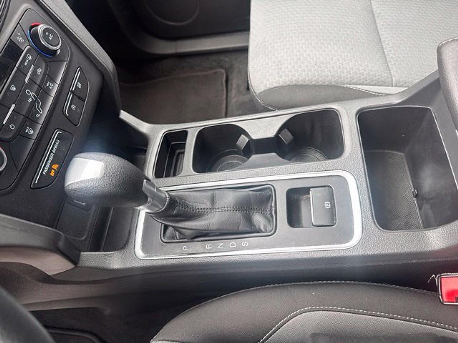 2017 Ford Escape SE - Photo 16