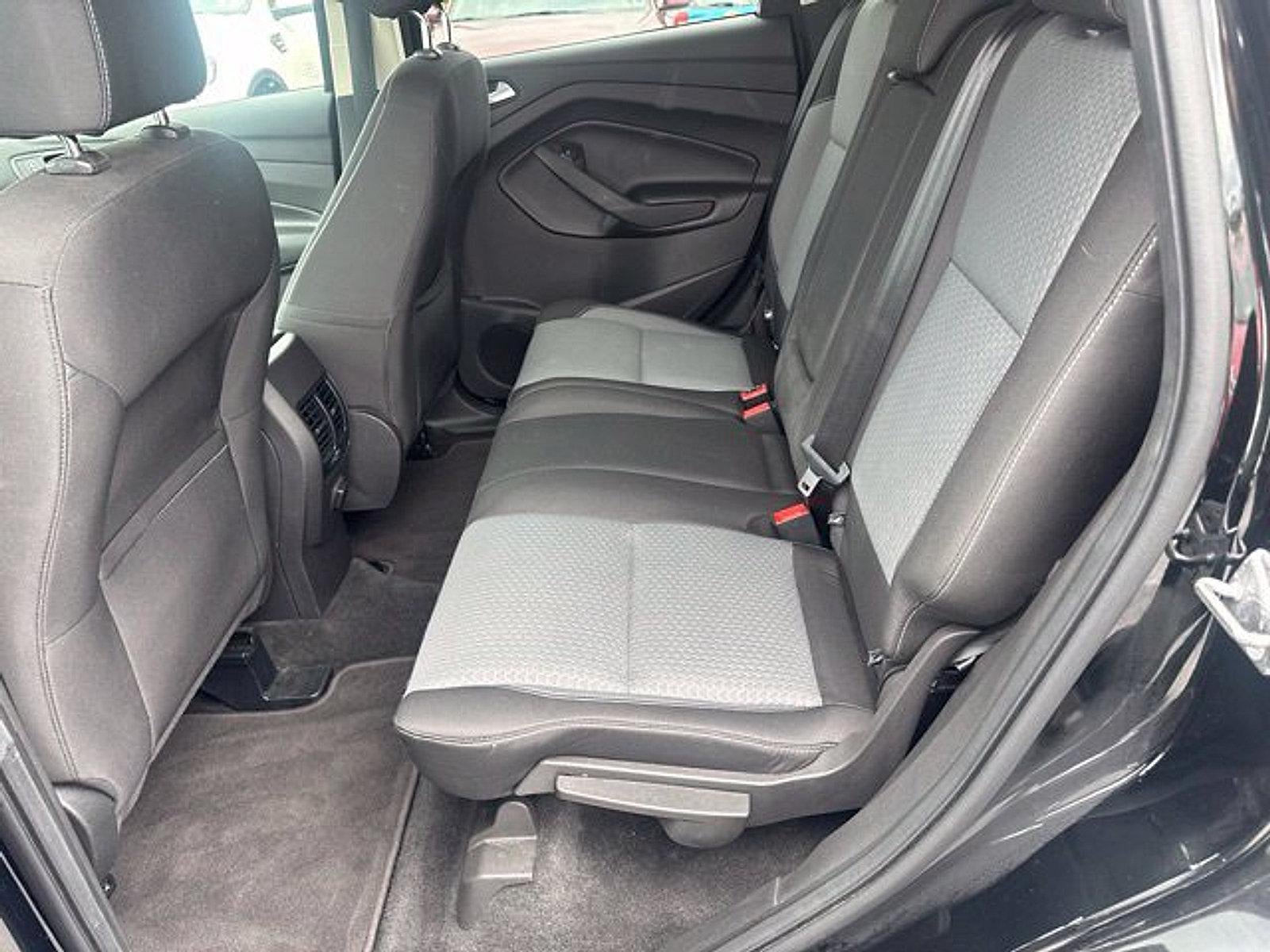 2017 Ford Escape SE - Photo 18