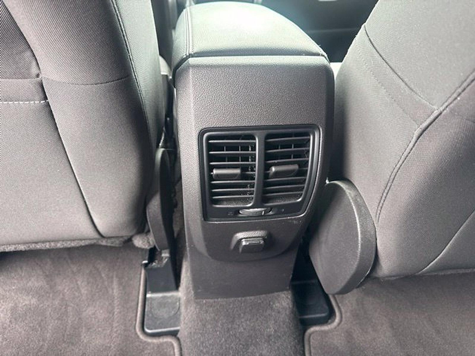 2017 Ford Escape SE - Photo 19