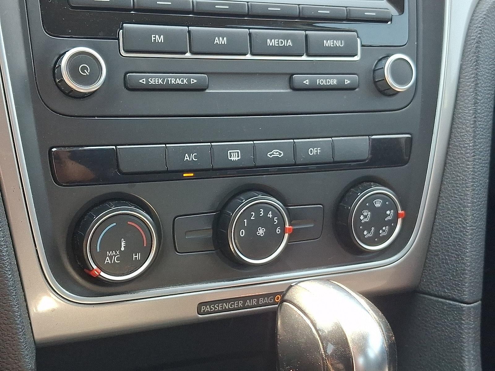 2014 Volkswagen Passat S
