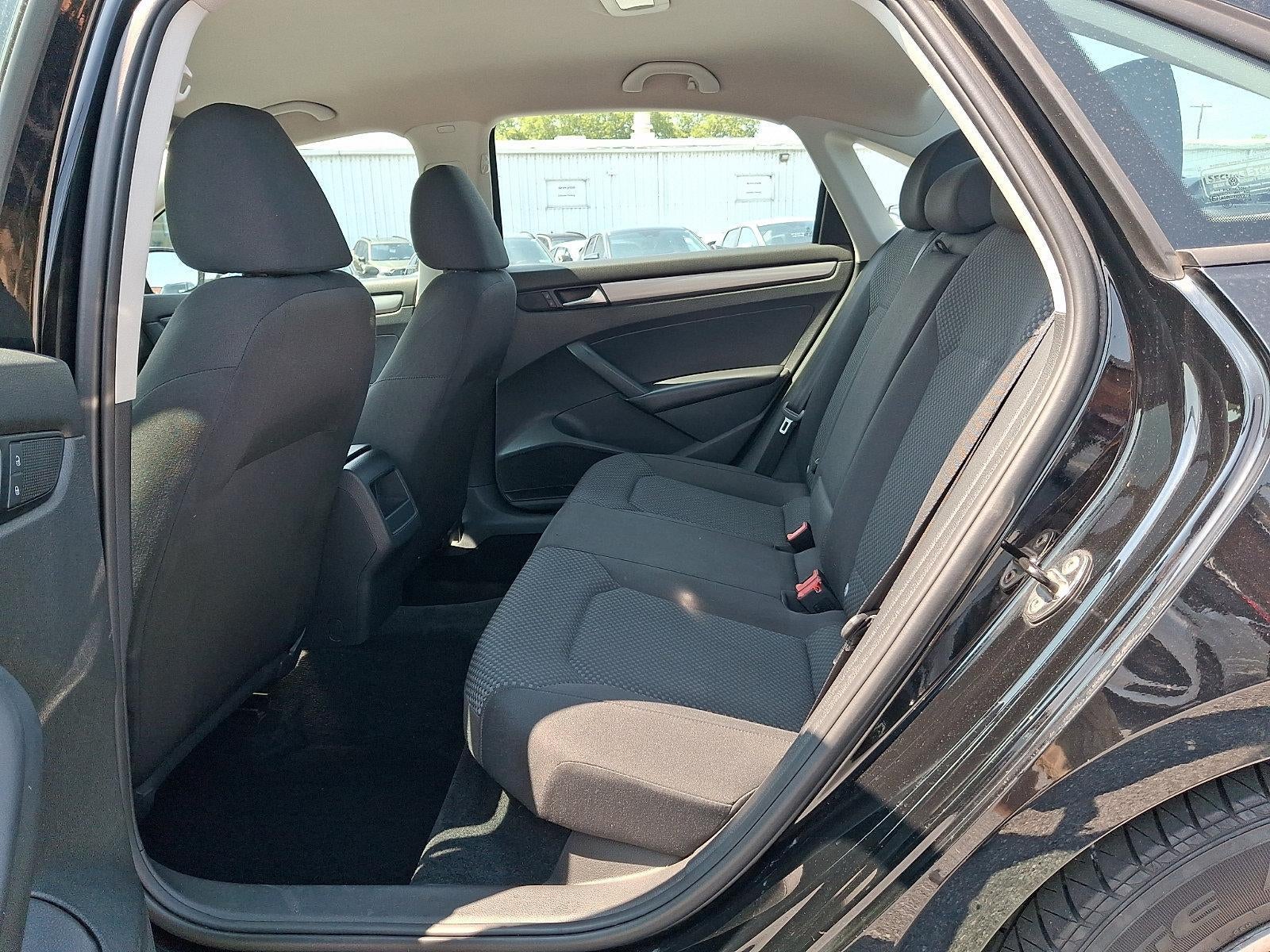 2014 Volkswagen Passat S