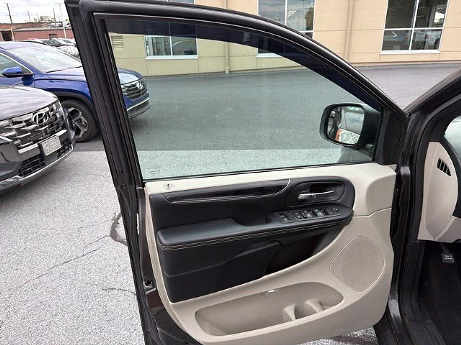 2019 Dodge Grand Caravan SXT - Photo 20