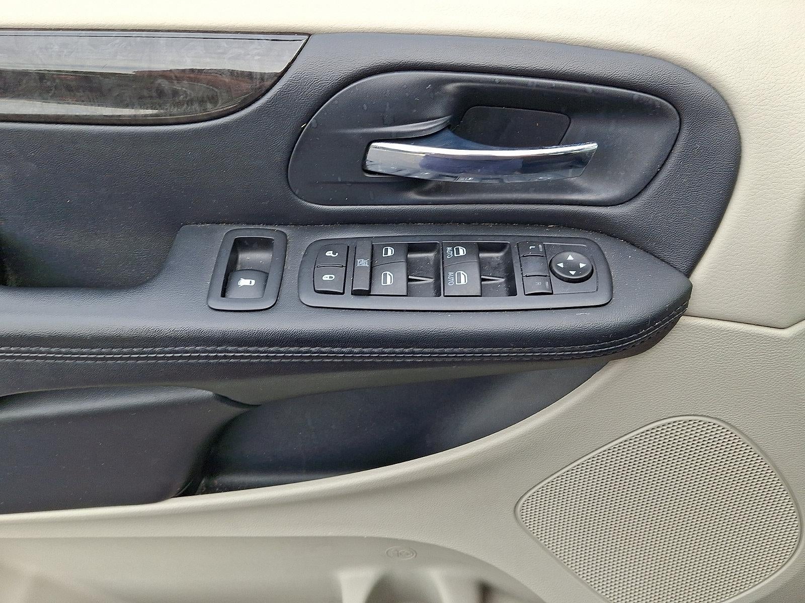 2016 Dodge Grand Caravan SXT - Photo 13