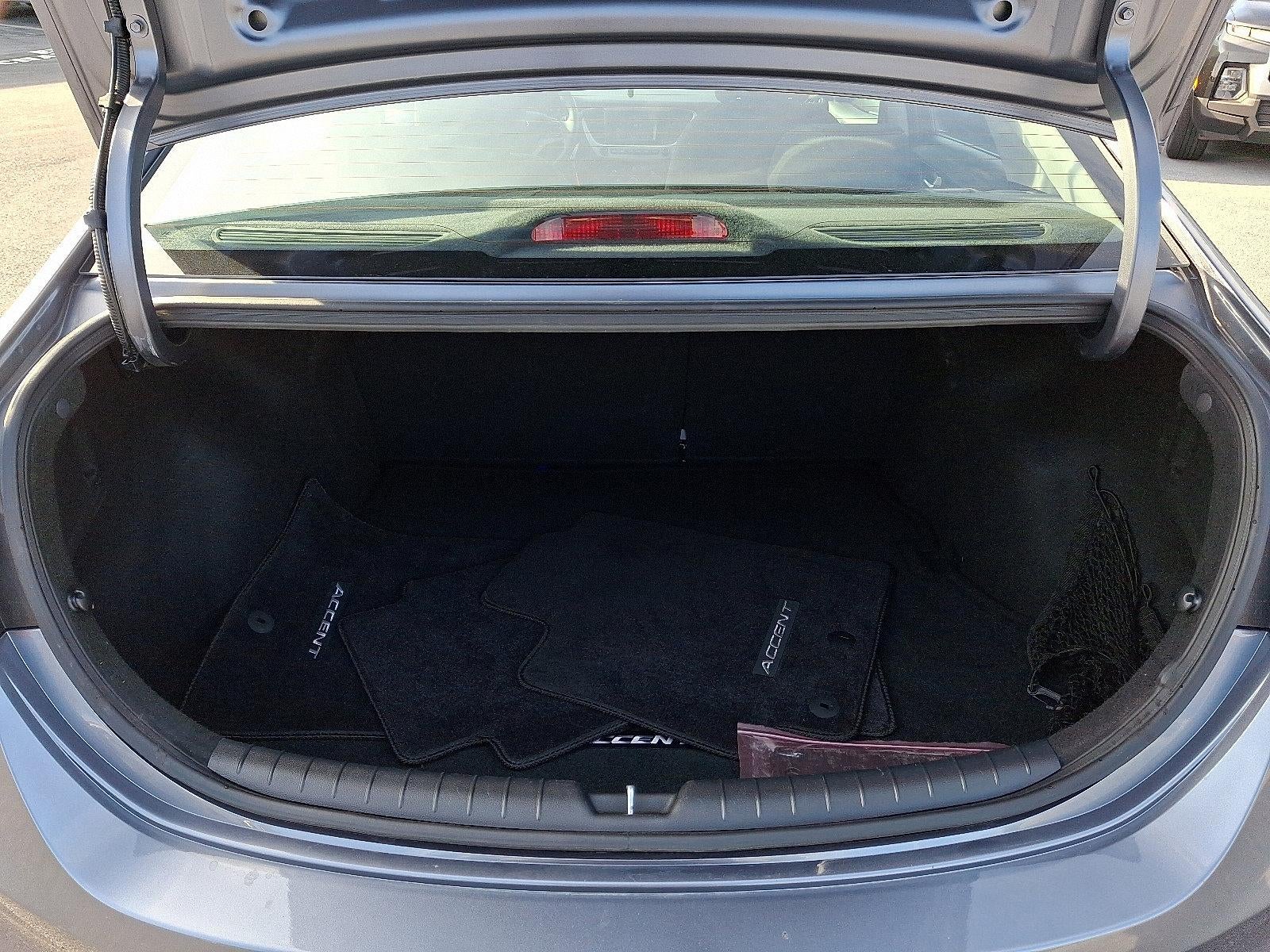 2020 Hyundai ACCENT SE