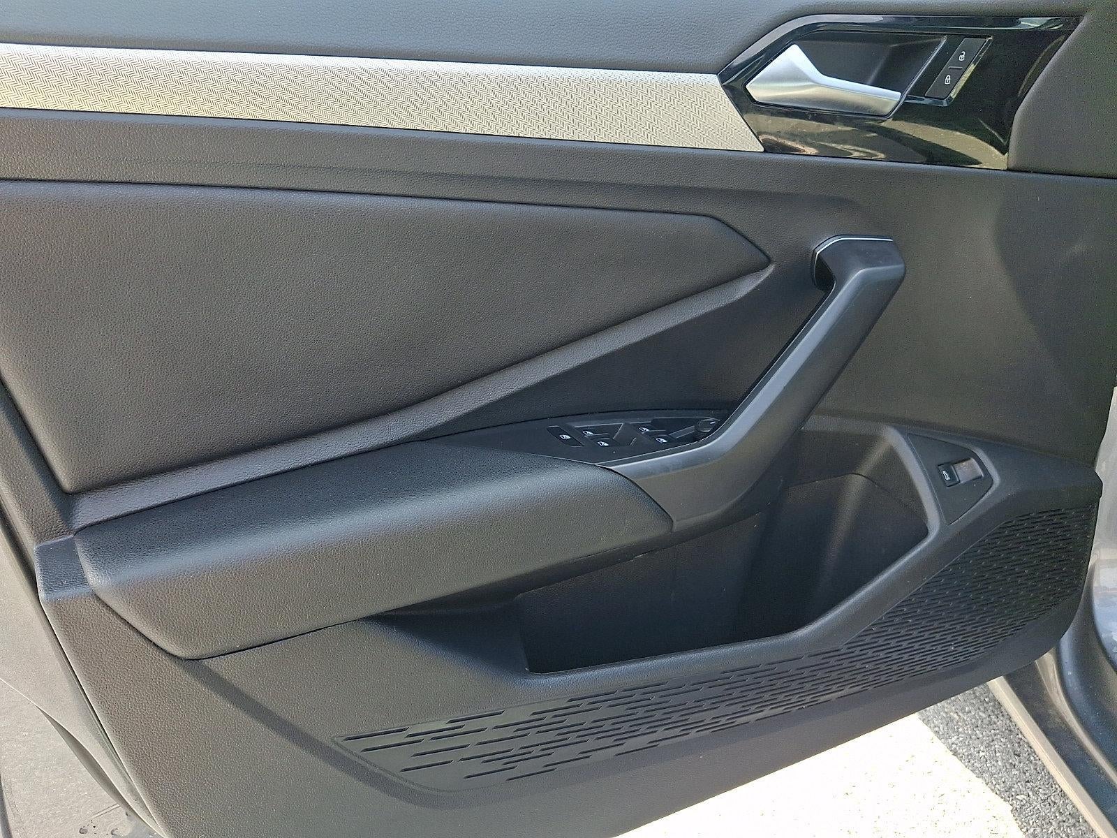 2019 Volkswagen Jetta R-Line - Photo 12
