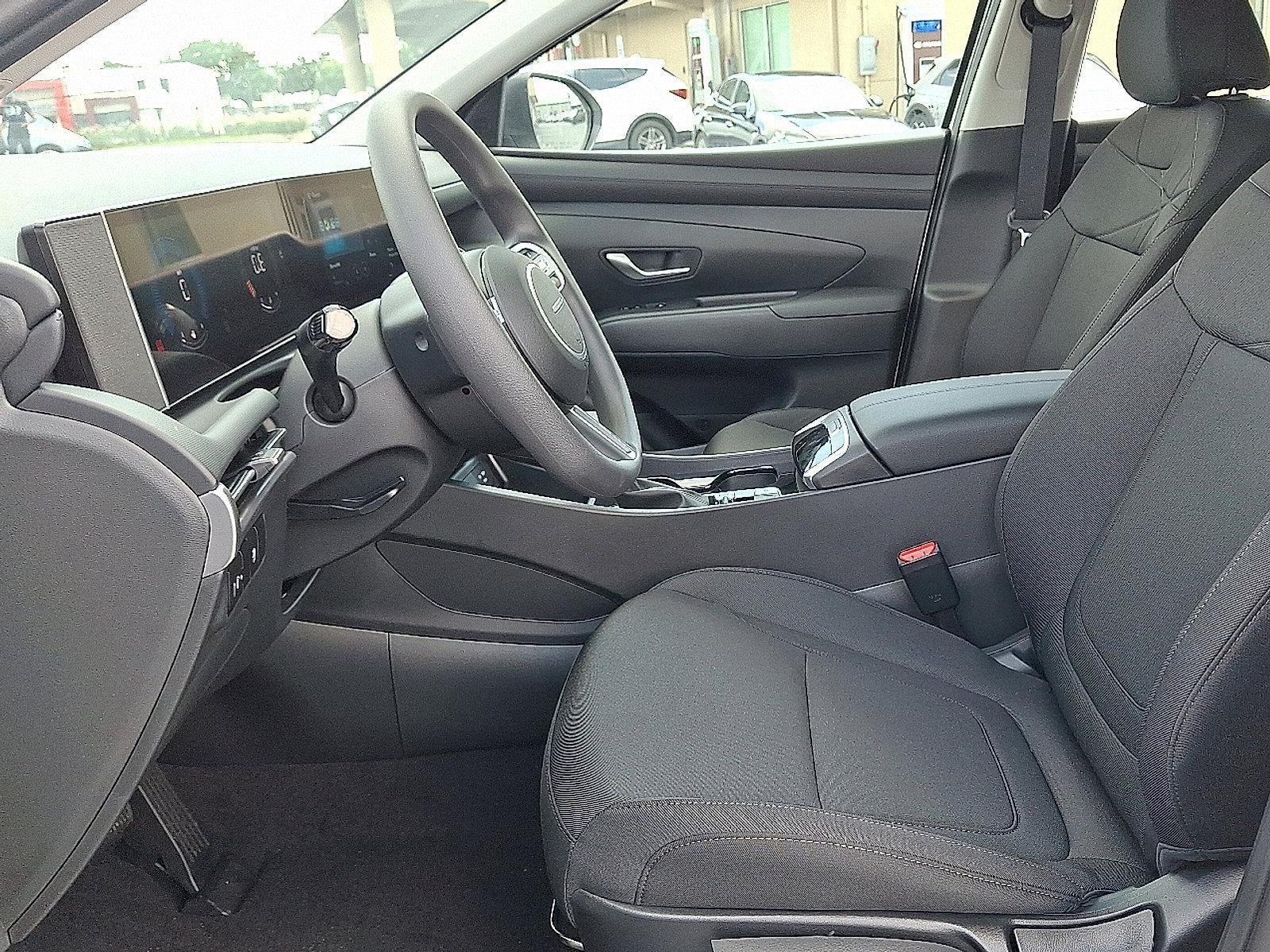 2026 Hyundai TUCSON SE AWD