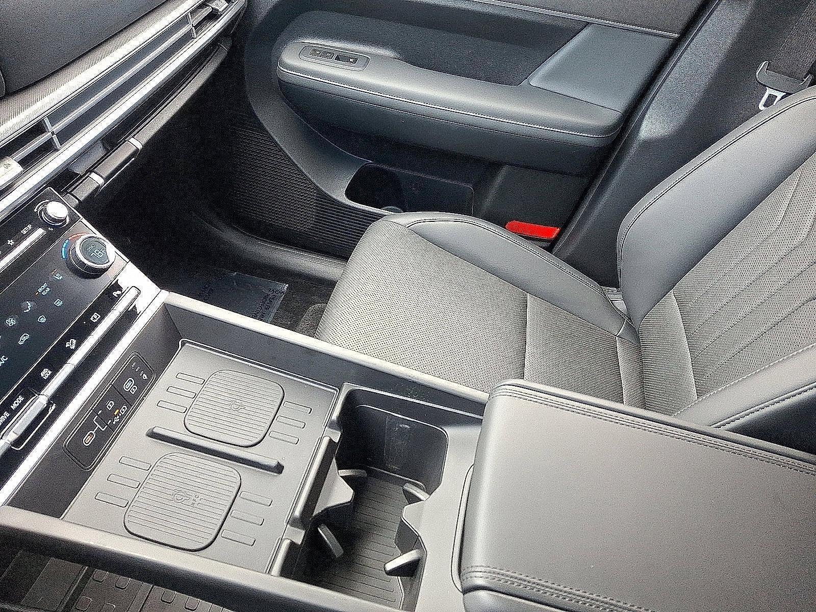 2025 Hyundai SANTA FE HYBRID SEL