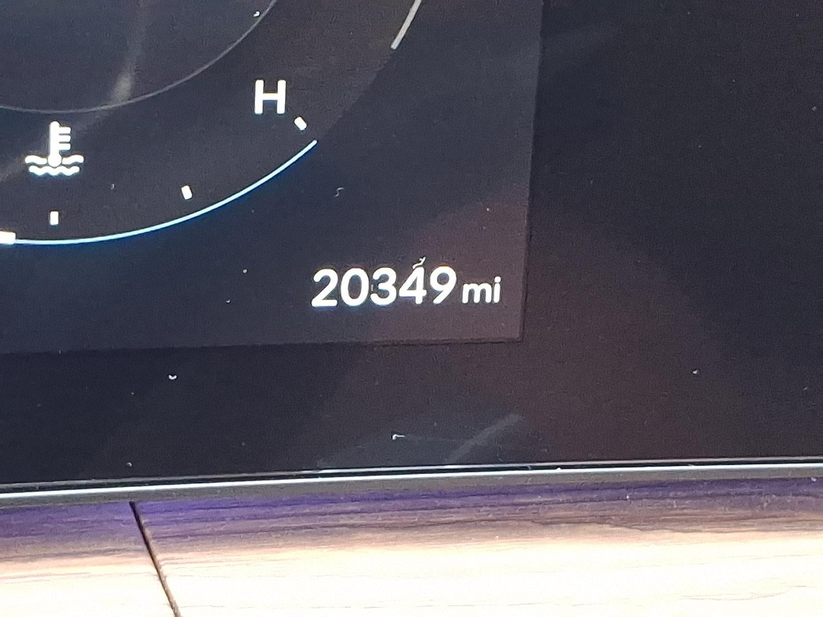 2025 Hyundai SANTA FE Limited