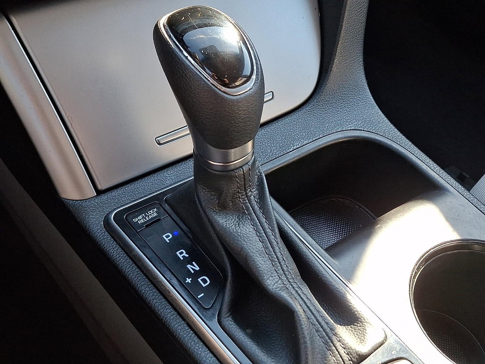 2016 Hyundai SONATA 2.4L SE