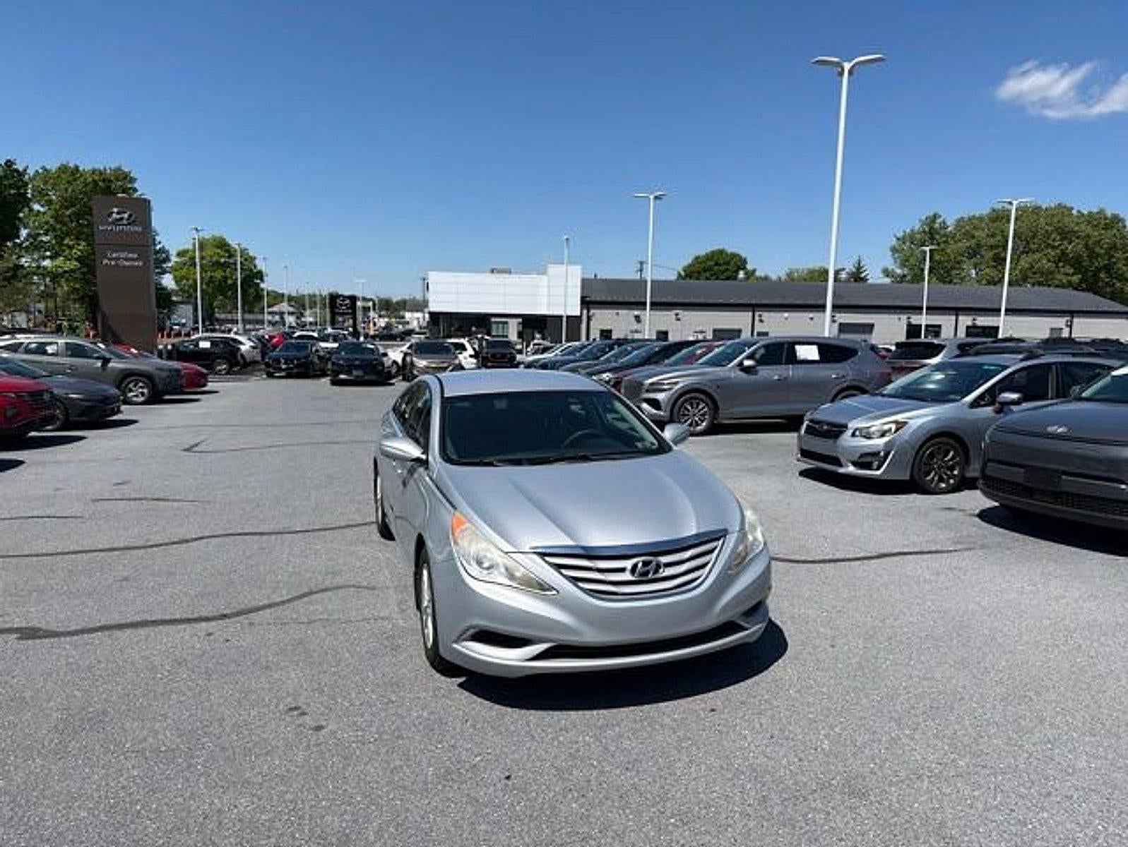 2012 Hyundai Sonata GLS I4 A/T PZEV's photo