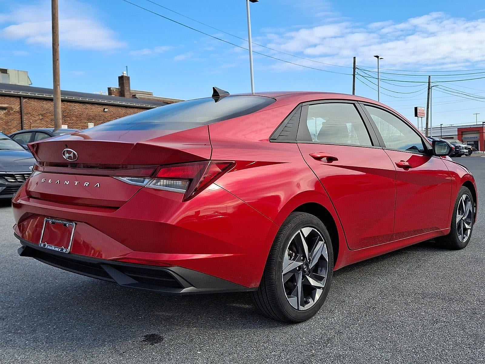 2023 Hyundai ELANTRA SEL