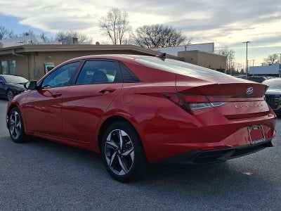 2023 Hyundai ELANTRA SEL