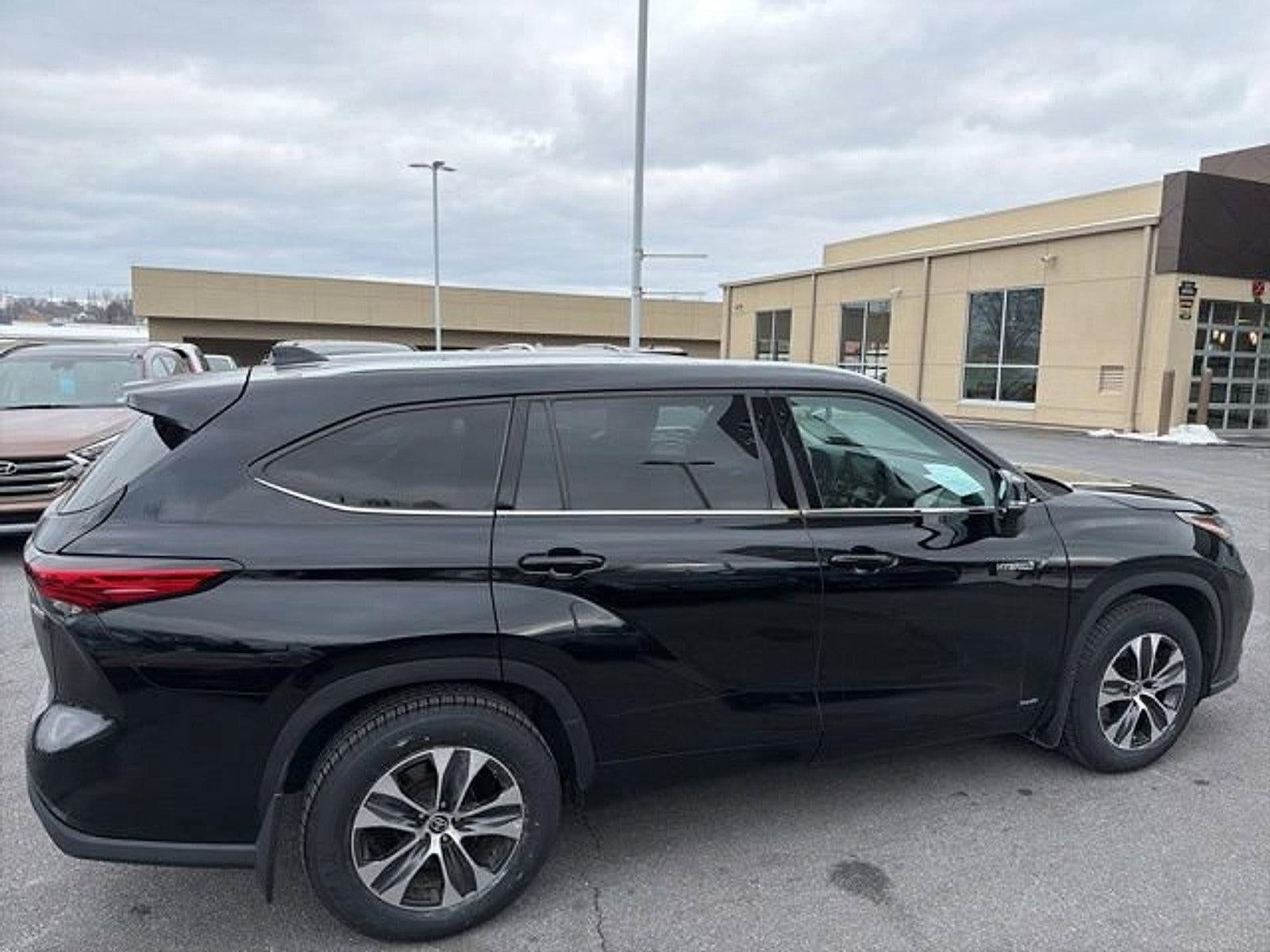 2020 Toyota Highlander Hybrid XLE