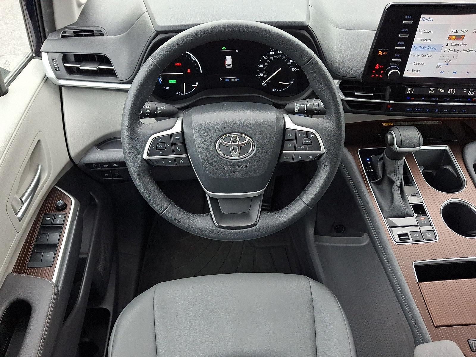 2024 Toyota Sienna XLE