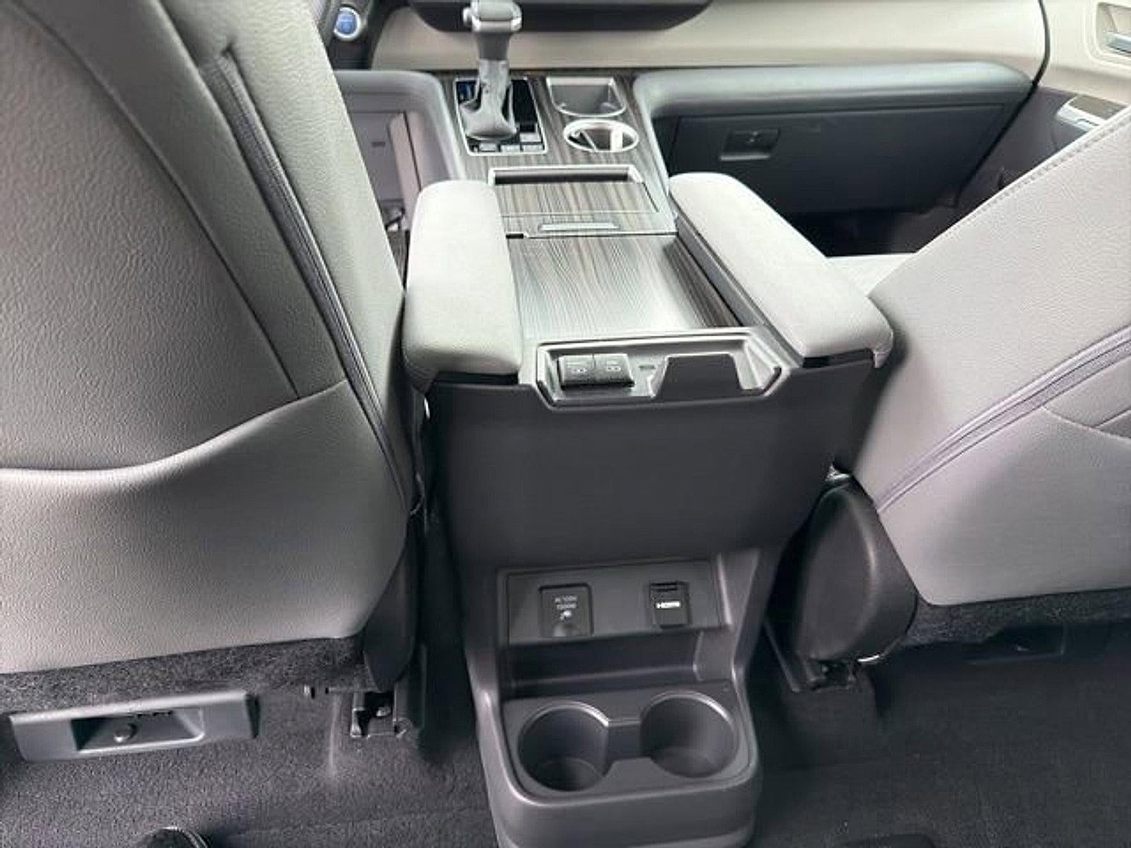 2023 Toyota Sienna Limited
