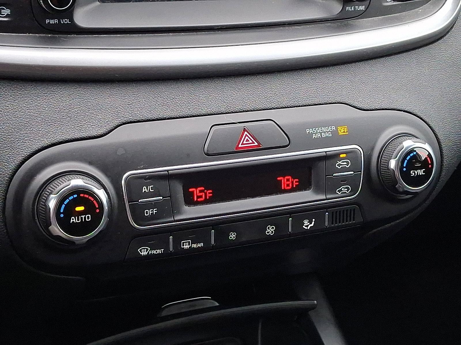 2019 Kia Sorento LX - Photo 14