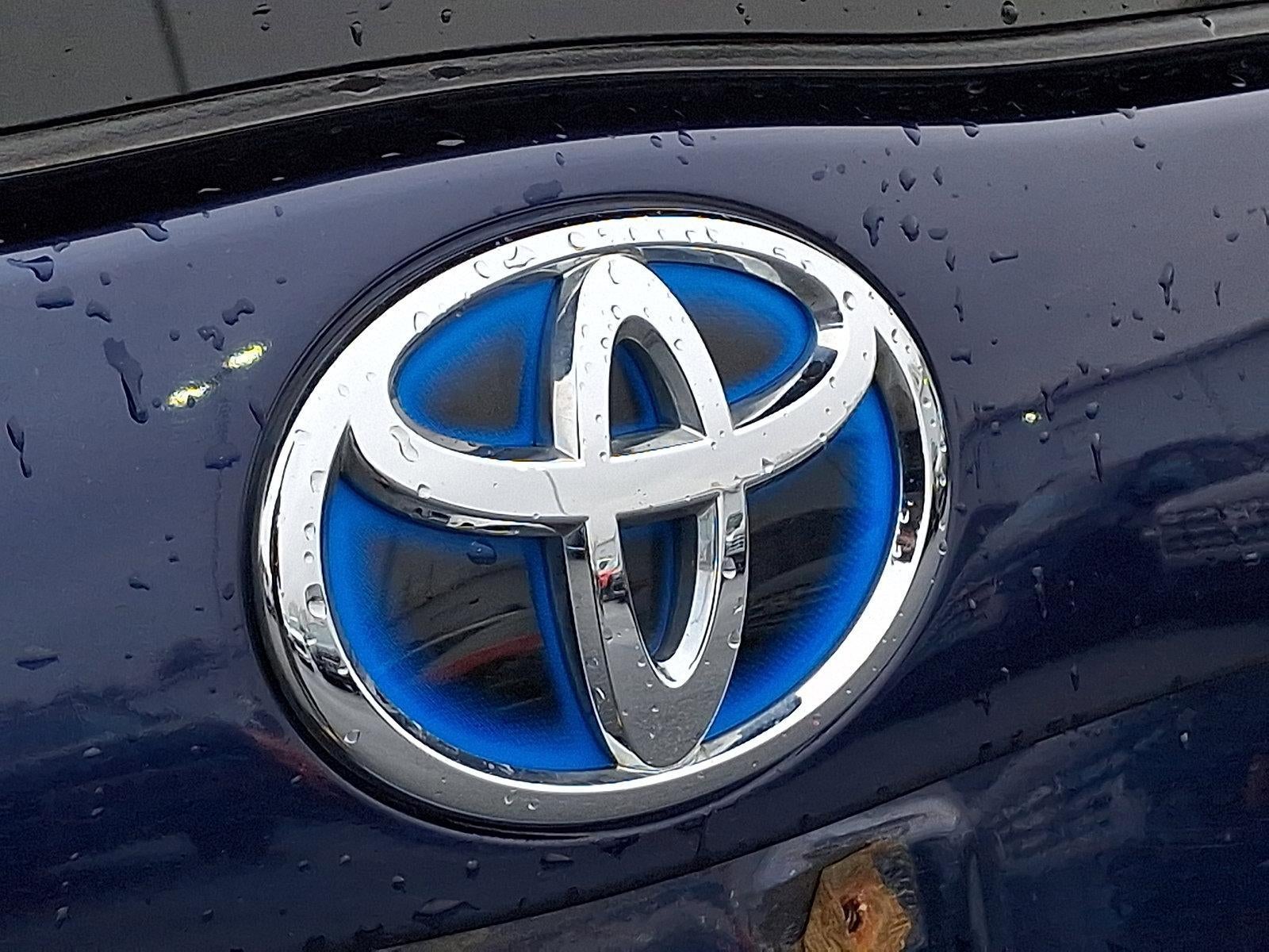 2014 Toyota Prius Two