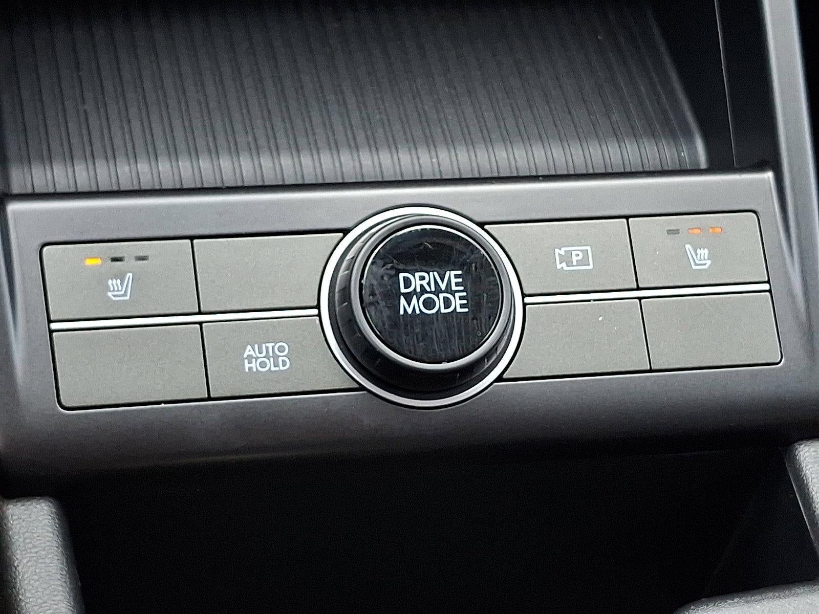 2024 Hyundai KONA ELECTRIC SEL