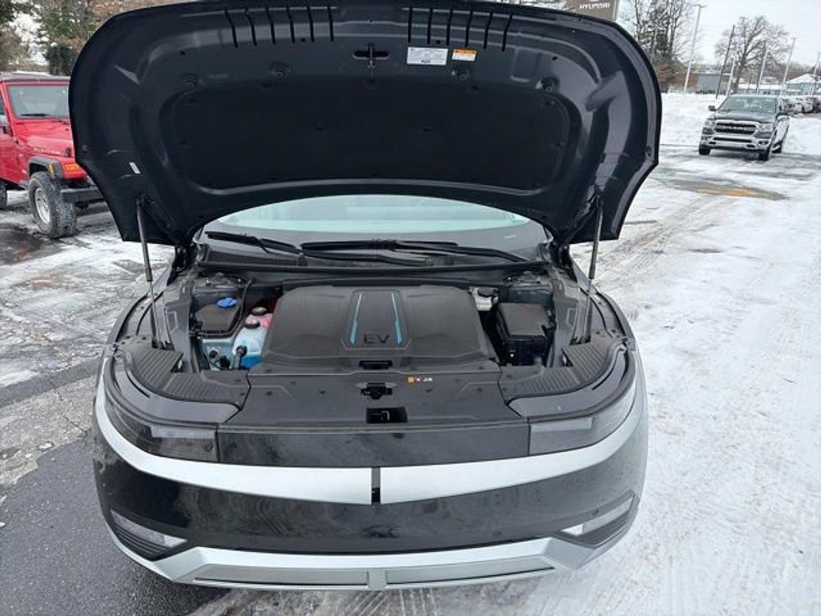 2024 Hyundai IONIQ 5 SEL