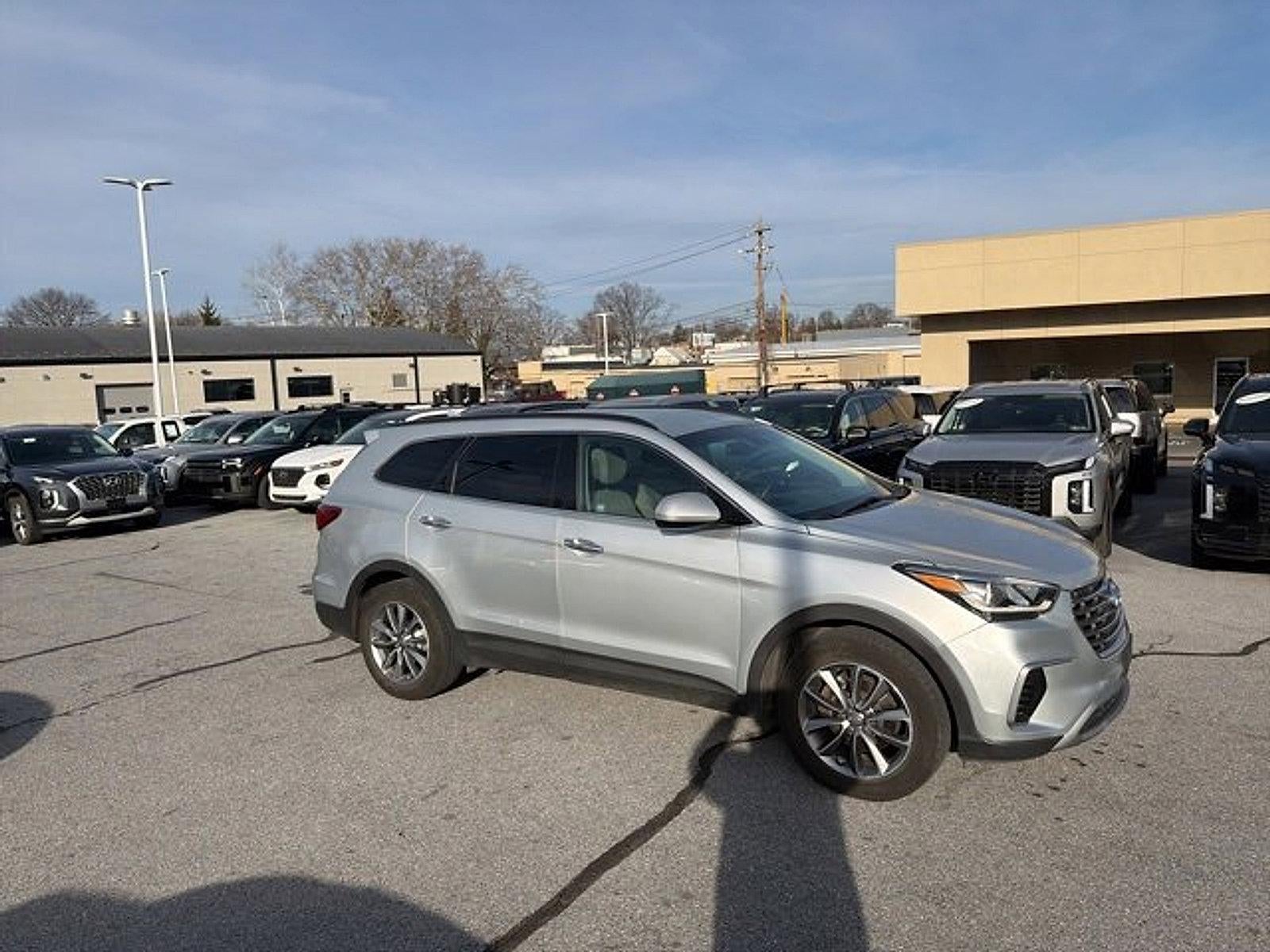 2017 Hyundai SANTA FE SE