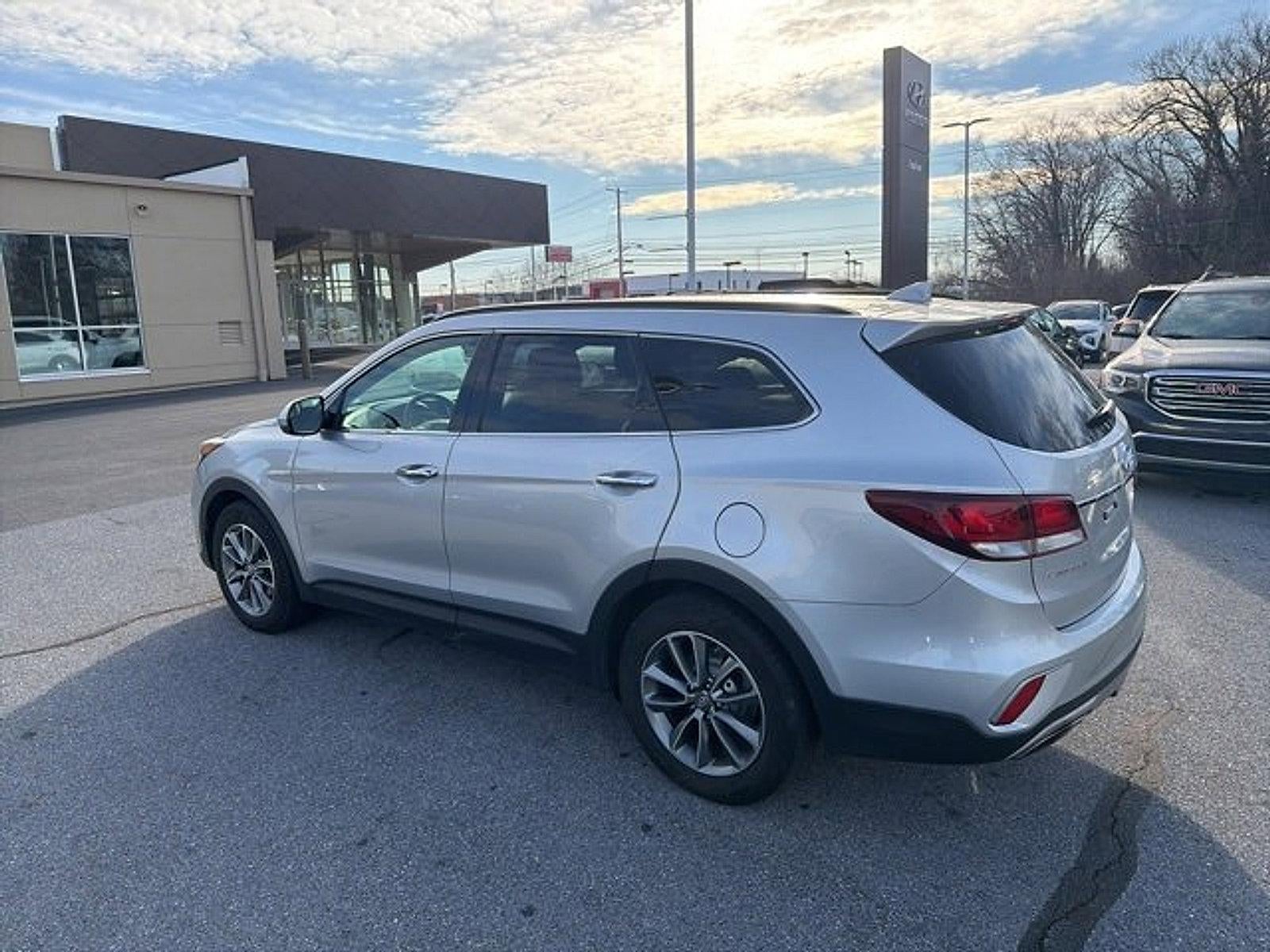 2017 Hyundai SANTA FE SE