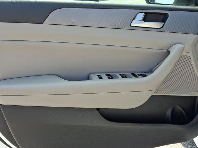 2019 Hyundai SONATA HYBRID SE