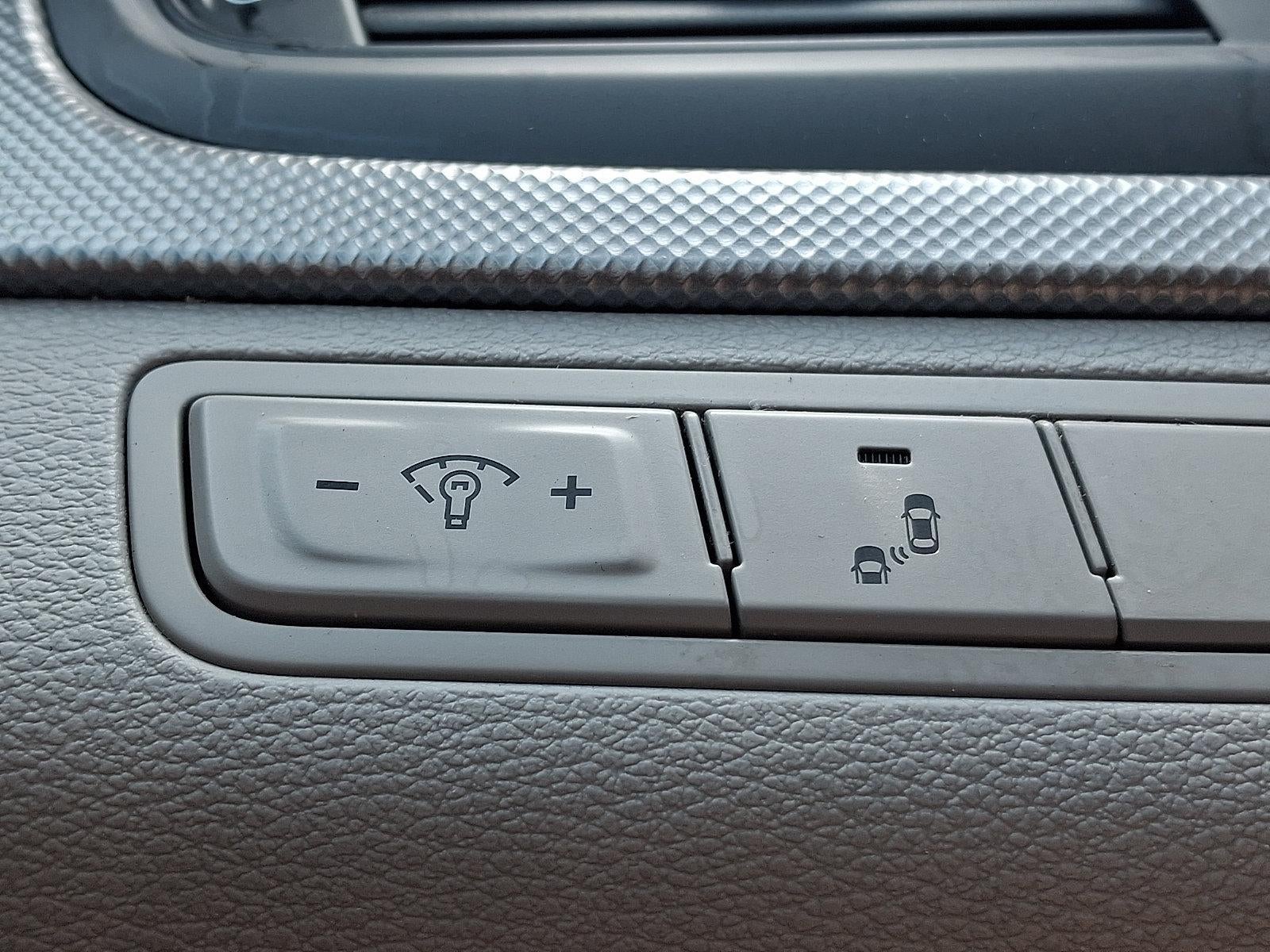 2019 Hyundai SONATA HYBRID SE