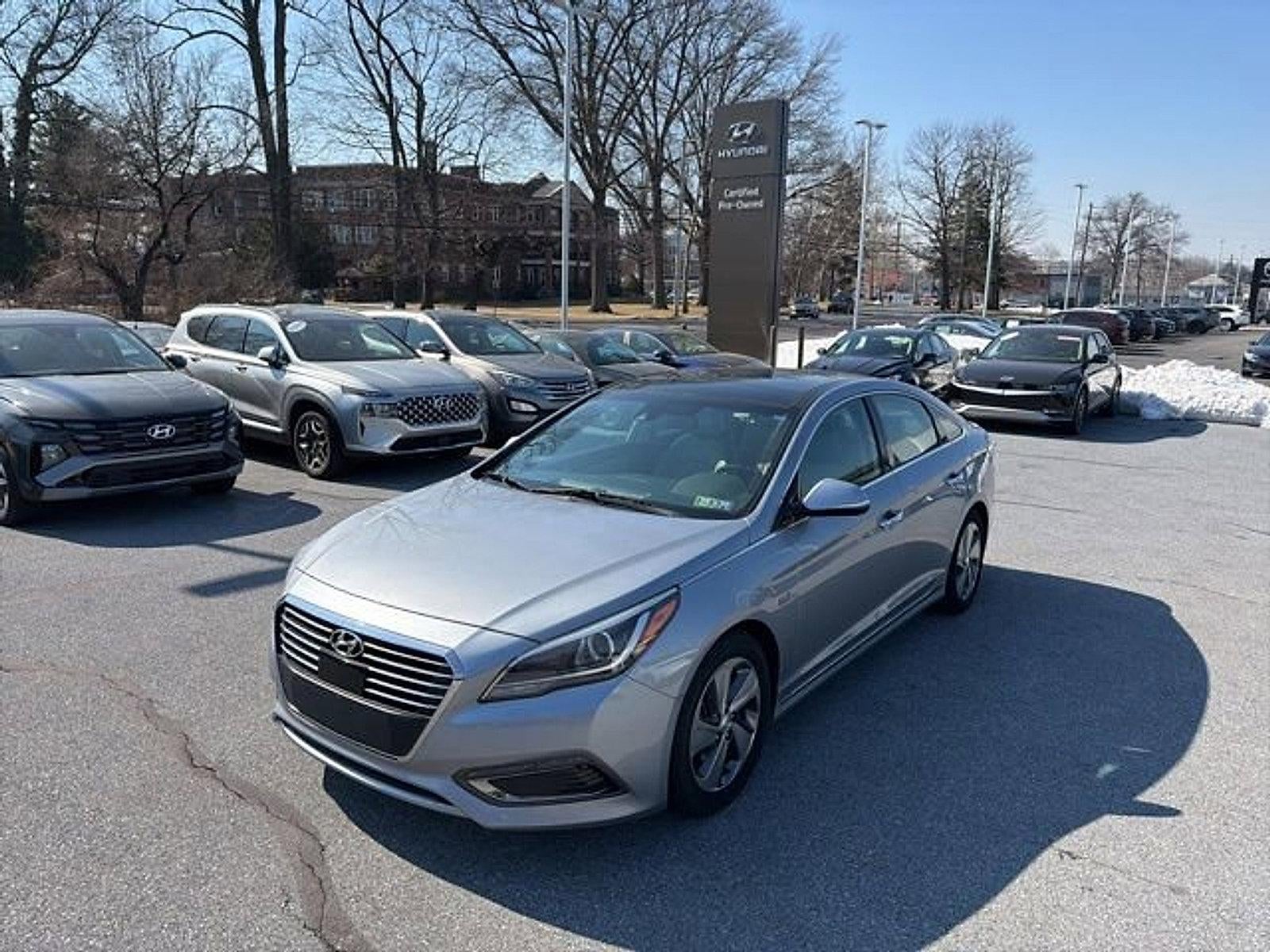 2016 Hyundai SONATA HYBRID Limited