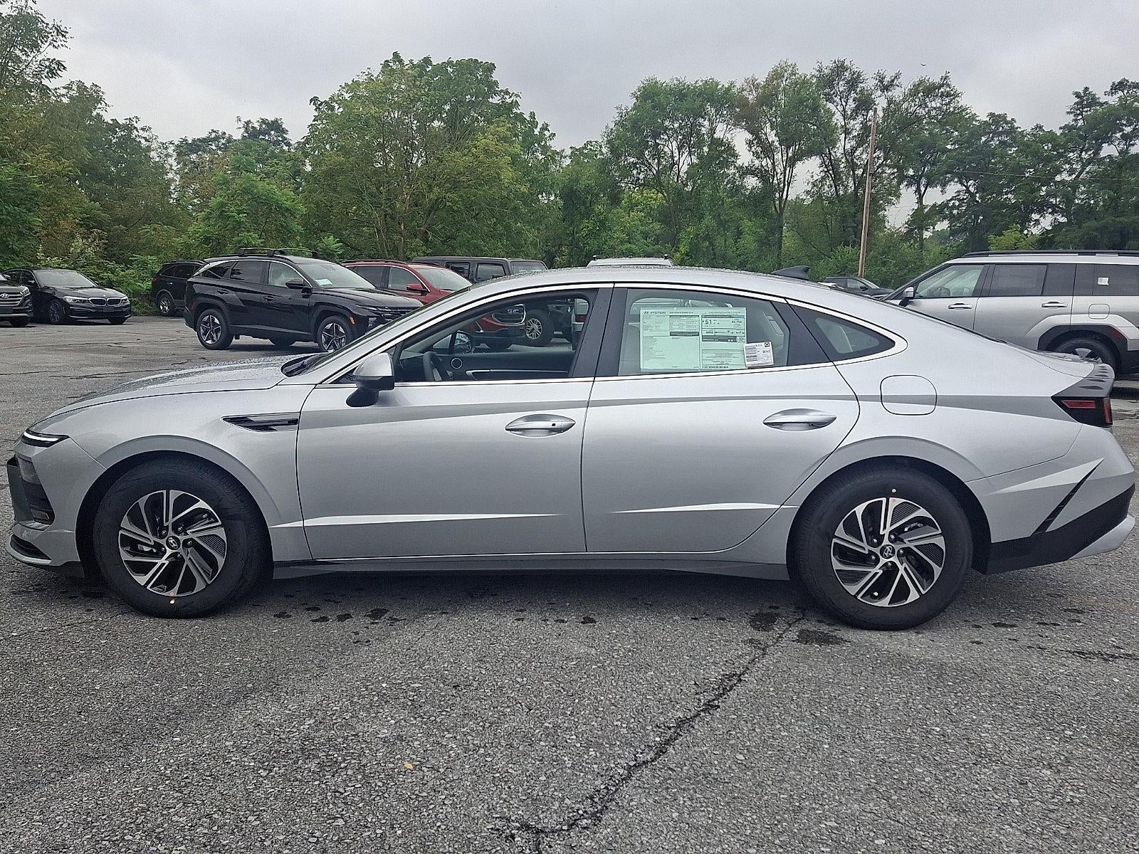 2026 Hyundai SONATA HYBRID Blue
