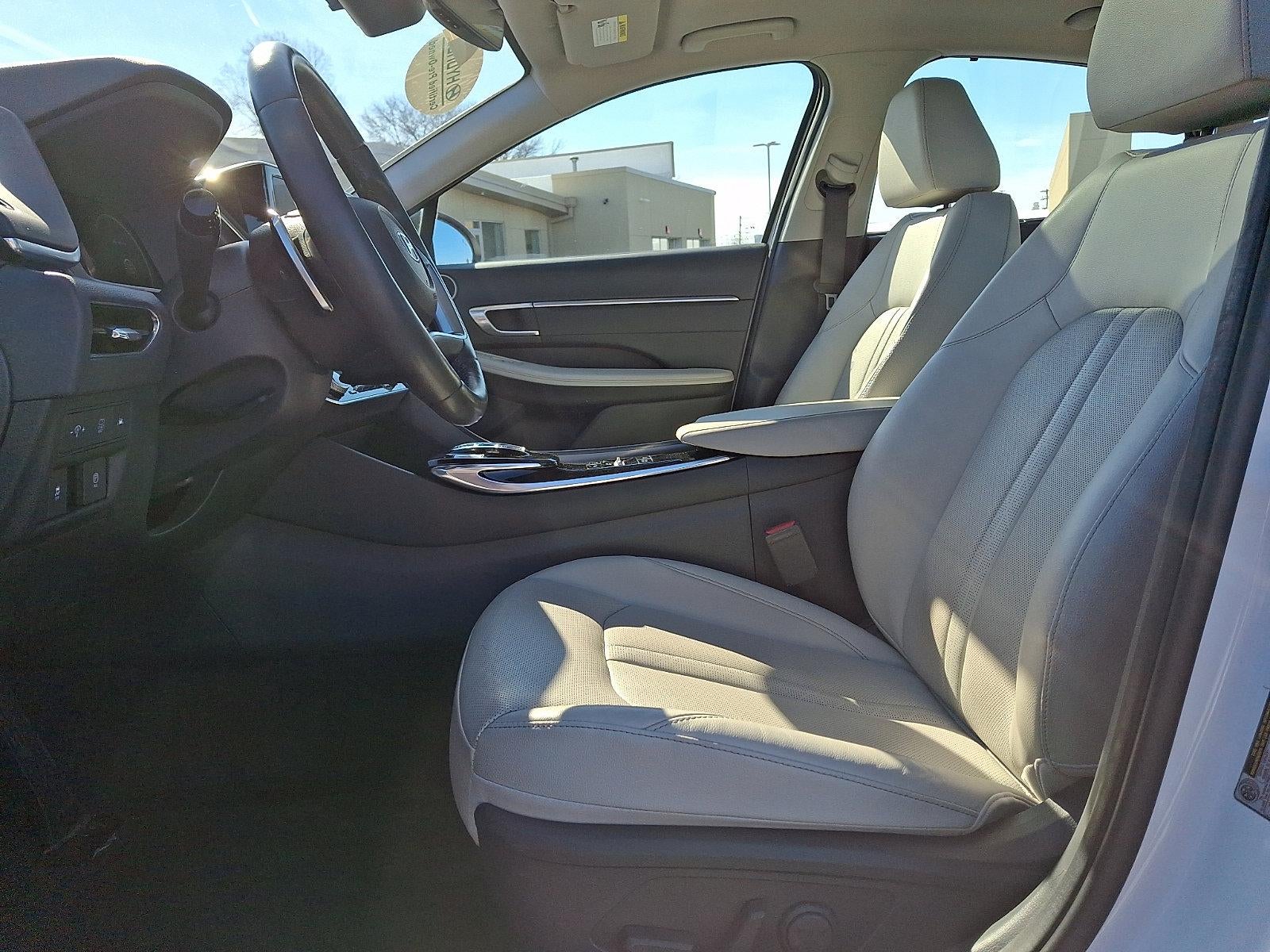 2023 Hyundai SONATA HYBRID Limited