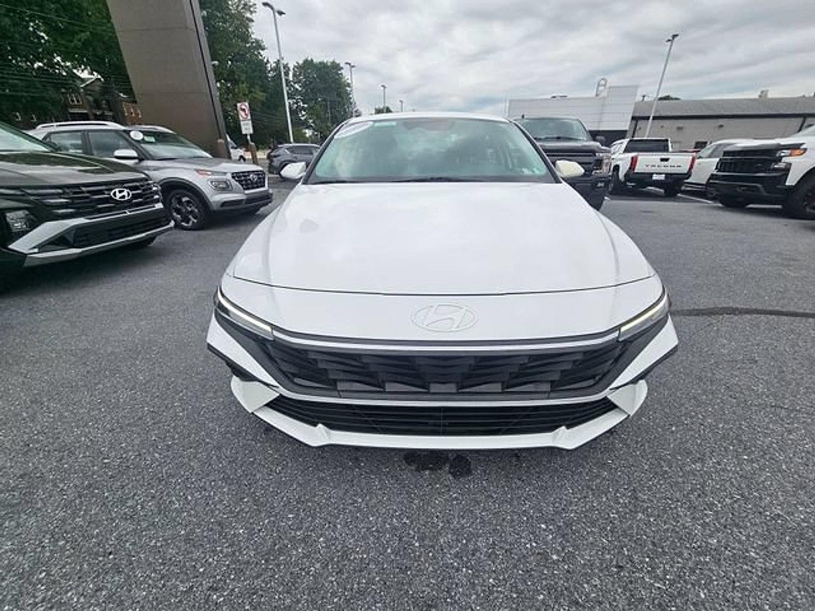 2024 Hyundai ELANTRA SEL