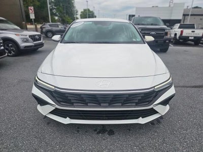 2024 Hyundai ELANTRA SEL