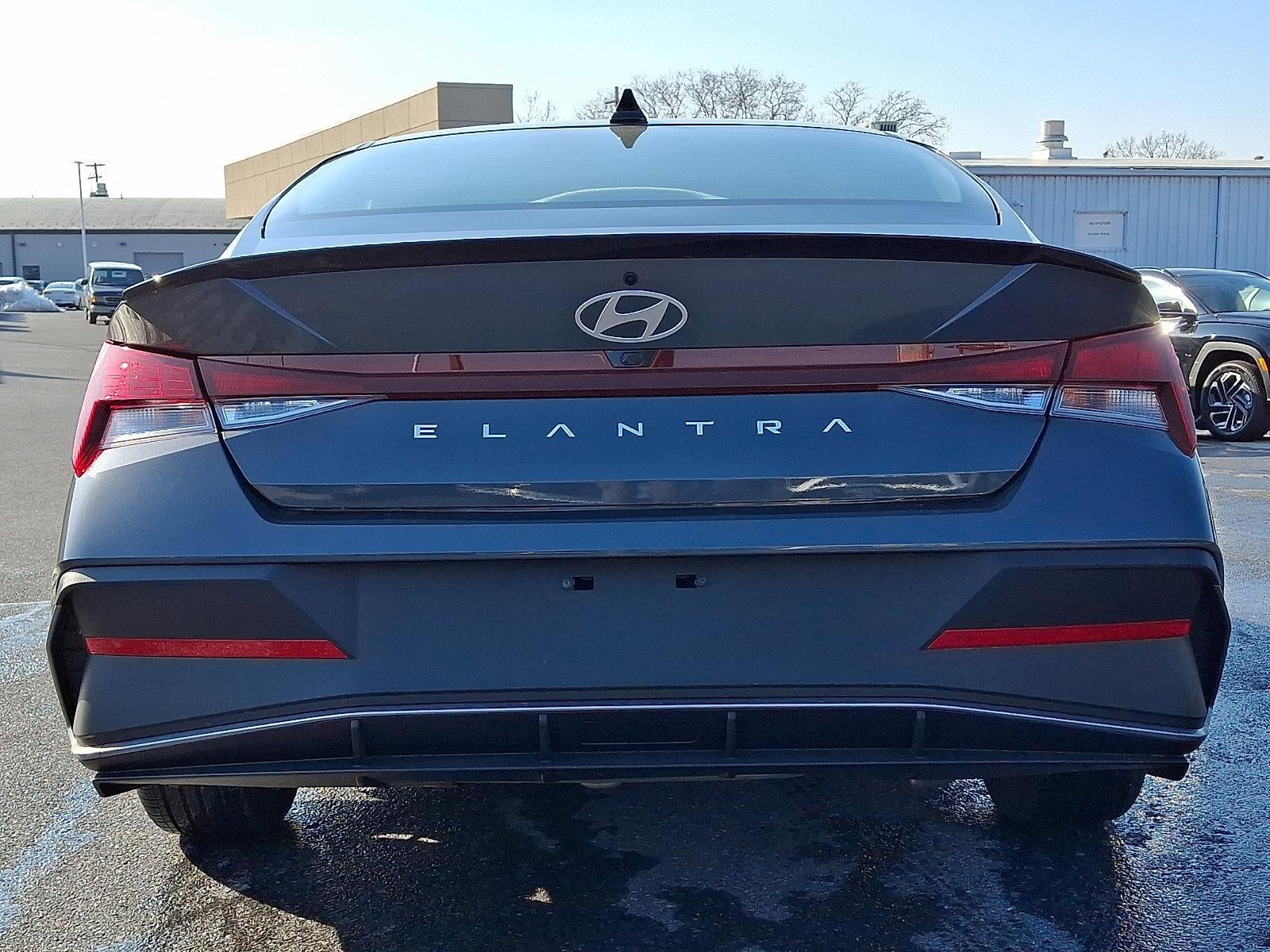 2025 Hyundai ELANTRA SEL Sport