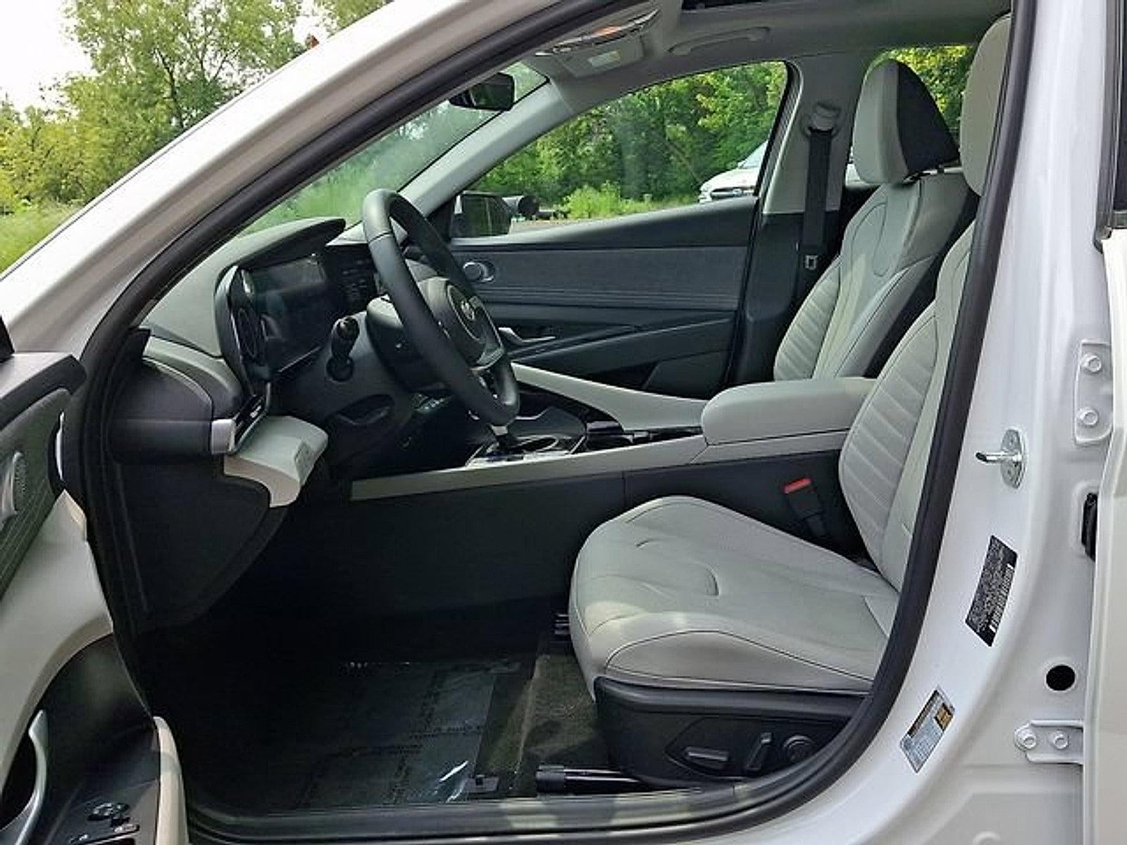 2023 Hyundai ELANTRA HYBRID Limited