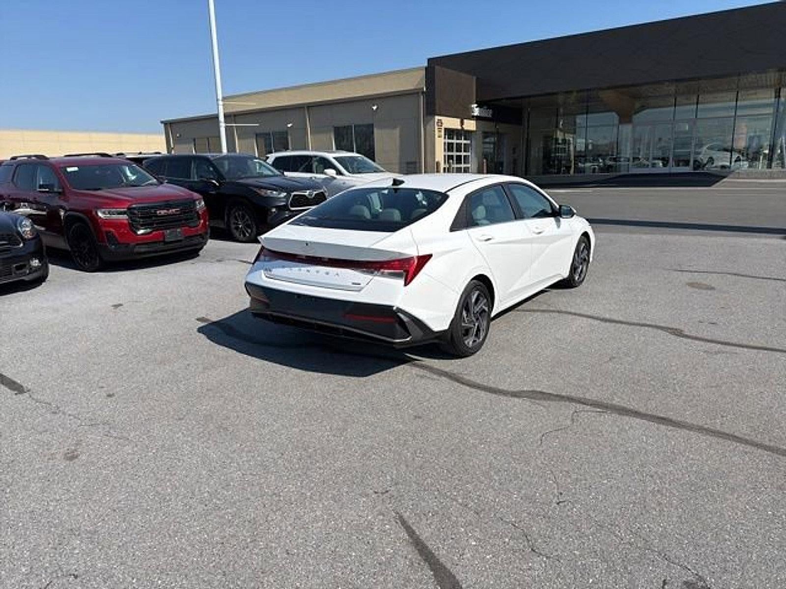 2025 Hyundai ELANTRA HYBRID Limited