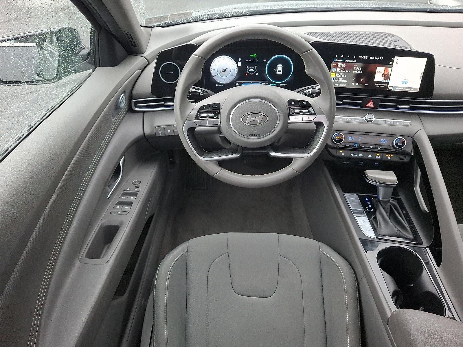 2024 Hyundai Elantra SEL - Photo 11