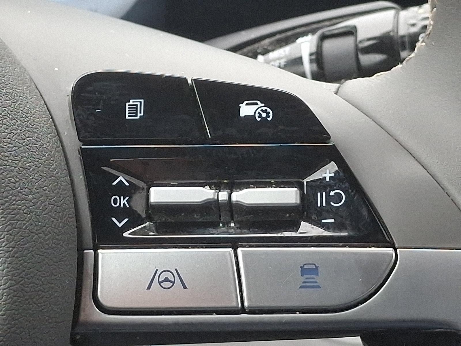 2024 Hyundai Elantra SEL - Photo 22