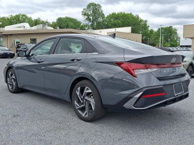 2024 Hyundai ELANTRA SEL
