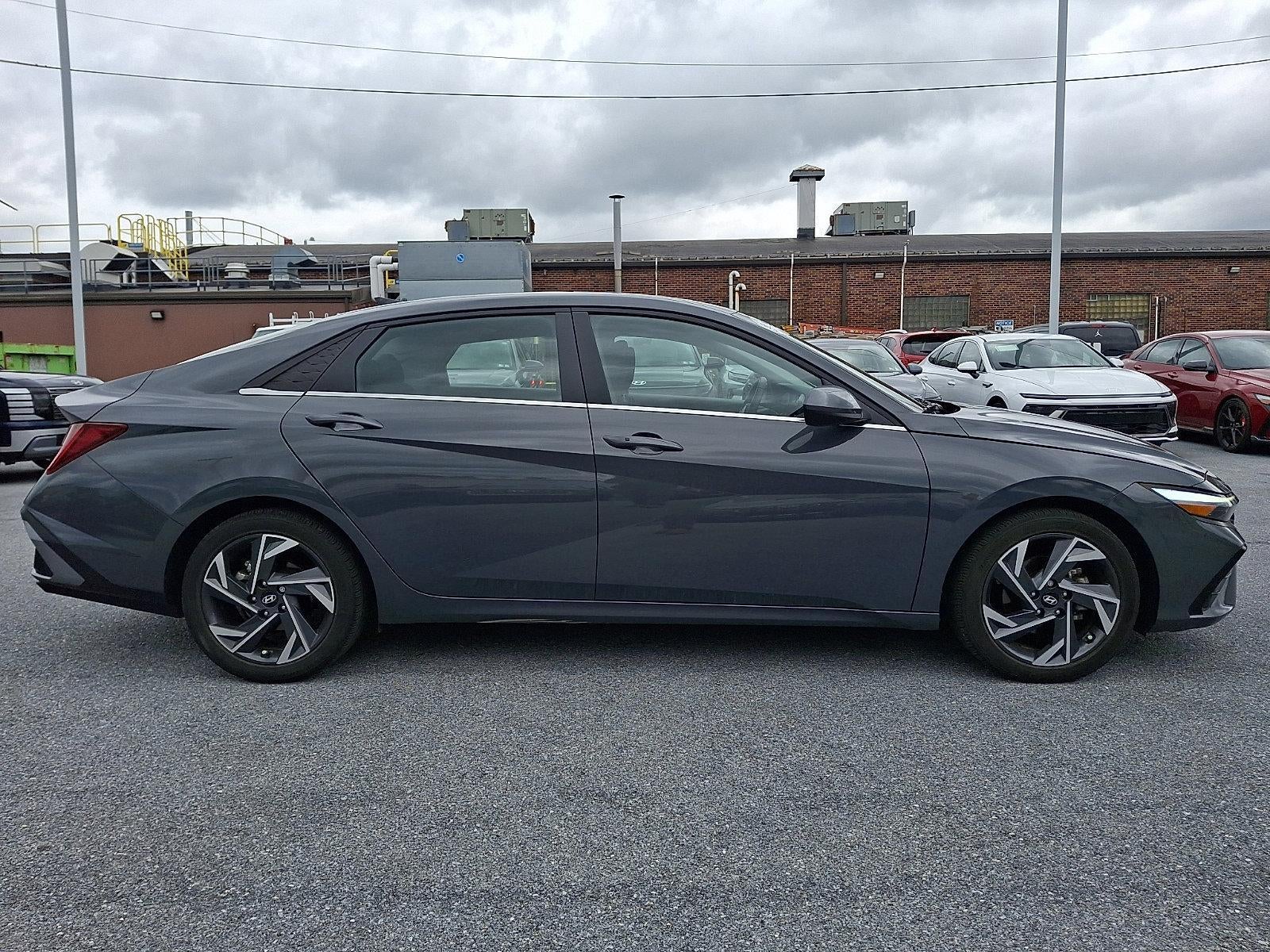 2024 Hyundai ELANTRA SEL