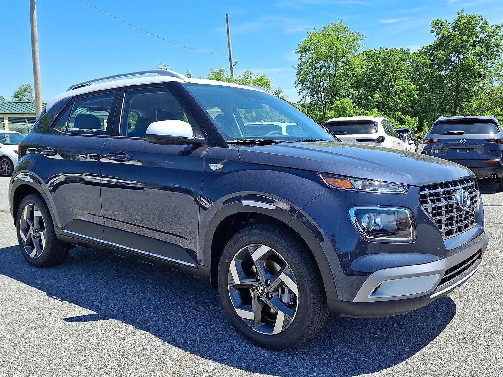 2026 Hyundai VENUE SEL W/Two-Tone Roof