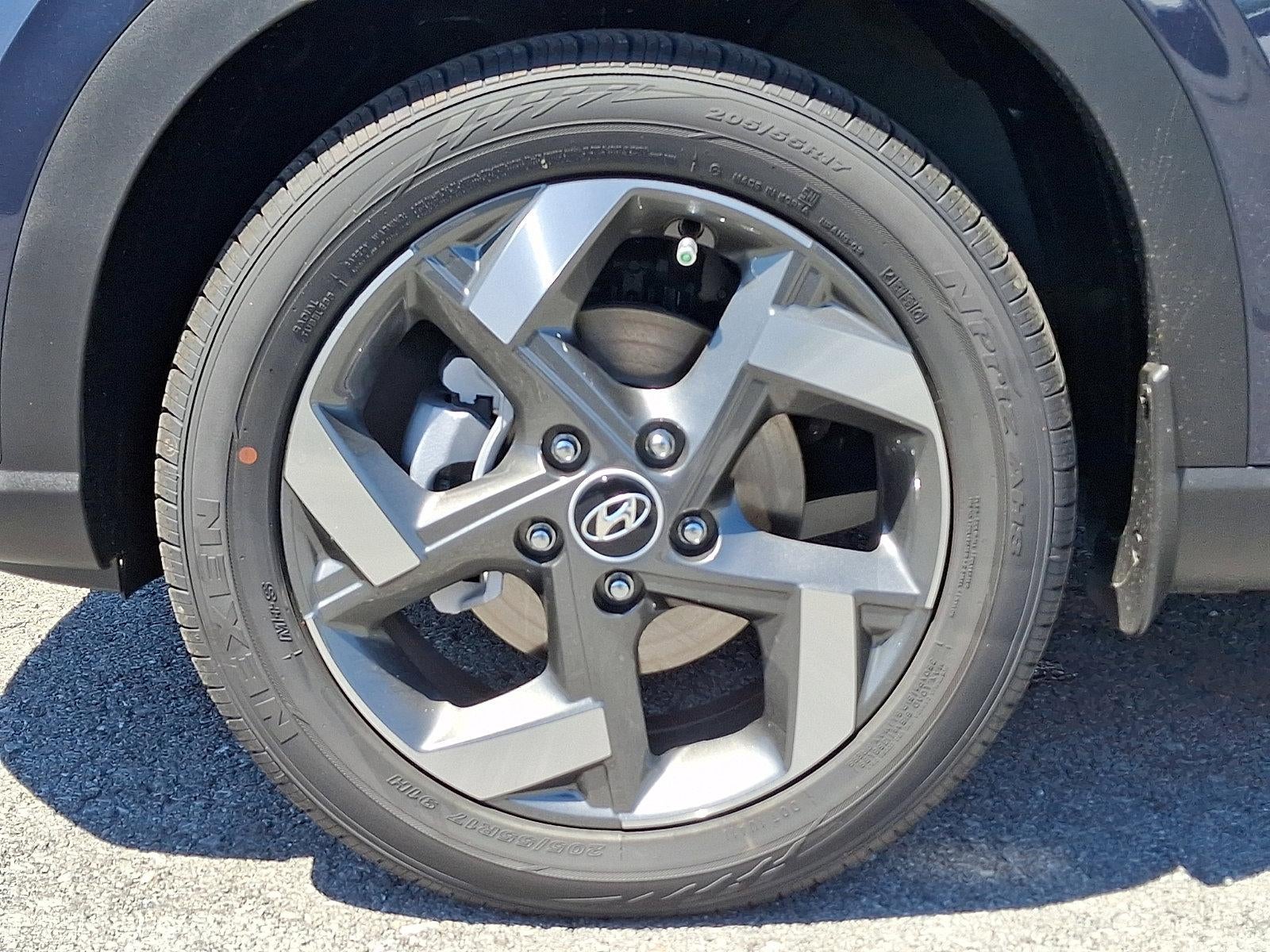 2026 Hyundai VENUE SEL W/Two-Tone Roof