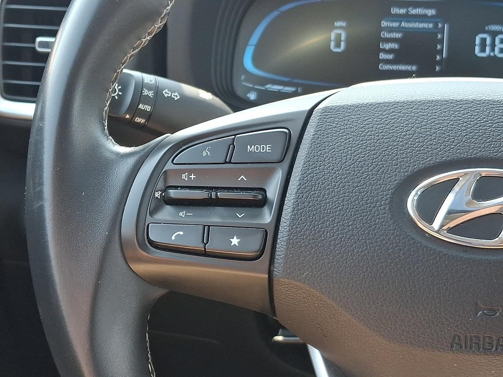 2025 Hyundai VENUE SEL