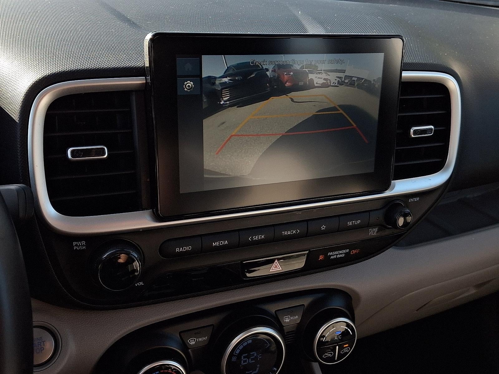 2025 Hyundai VENUE SEL