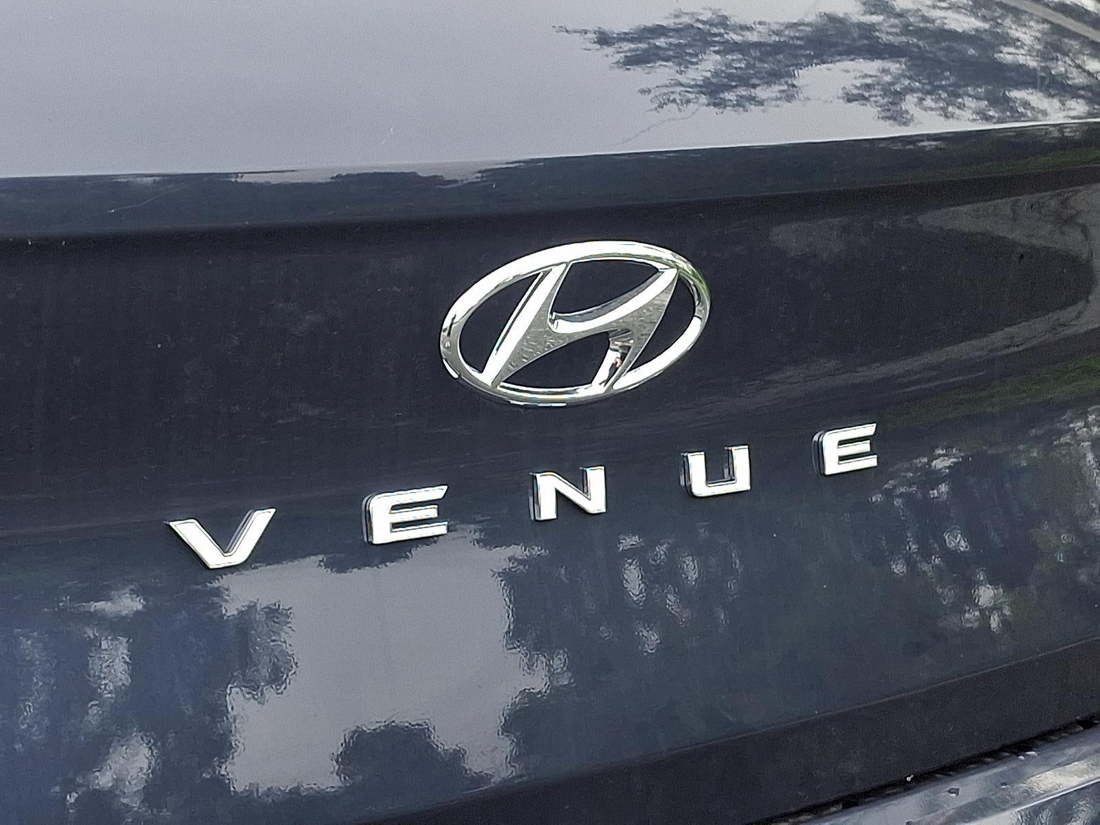 2026 Hyundai VENUE SEL W/Two-Tone Roof